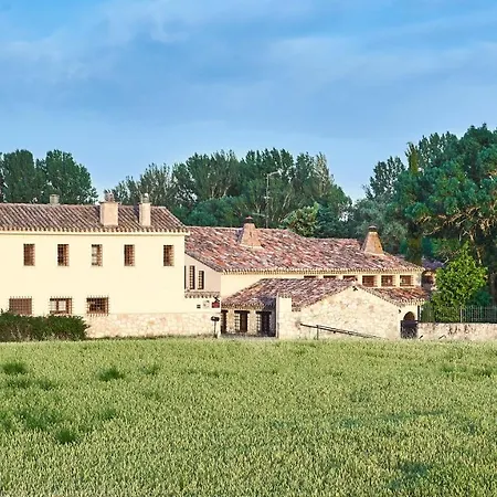 فندق Molino De La Vega 3*